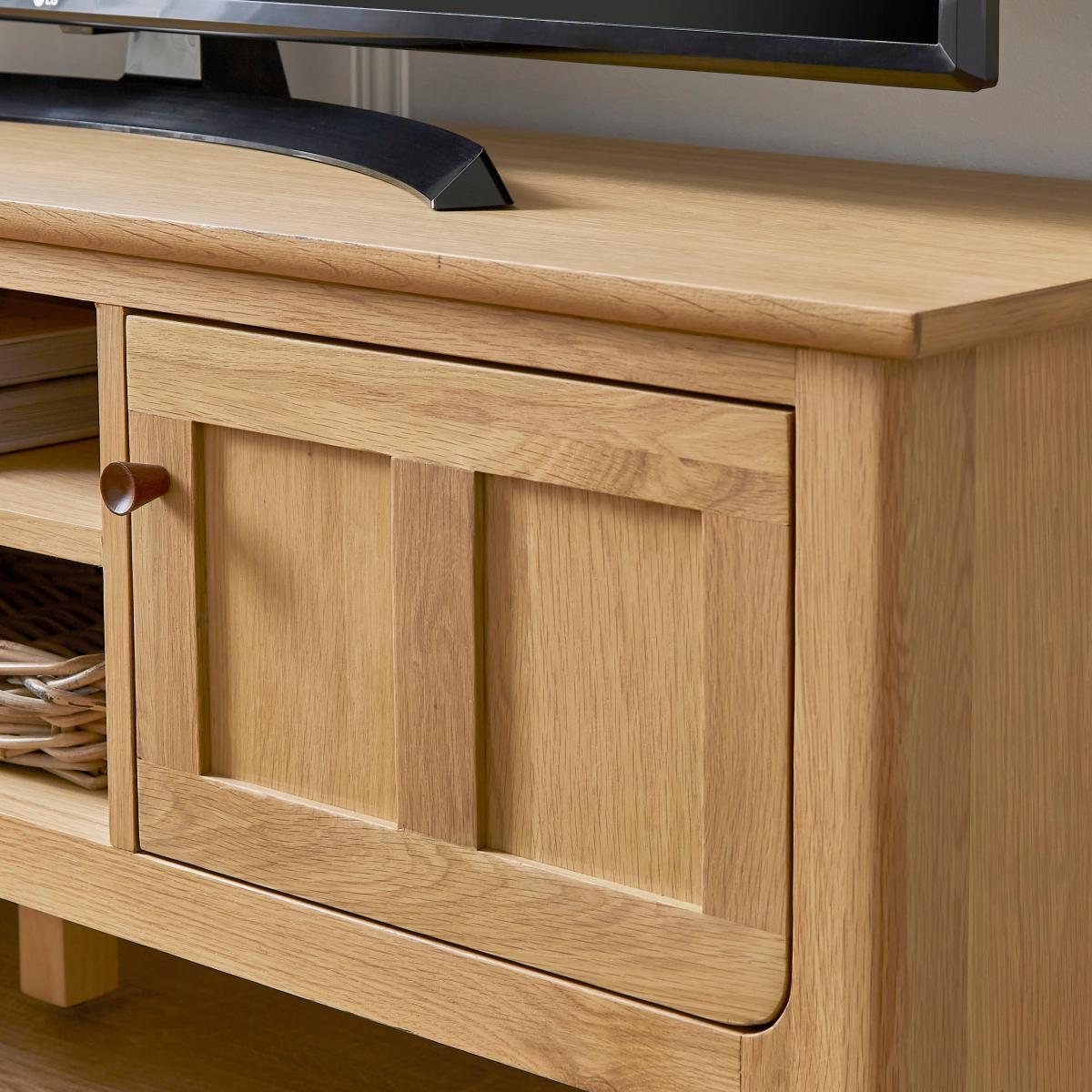 Walton Wide TV Unit for TVs up to 55" Light Oak – image 3