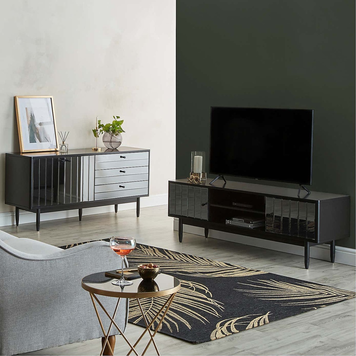 Loren Mirrored Wide TV Unit Black – image 3