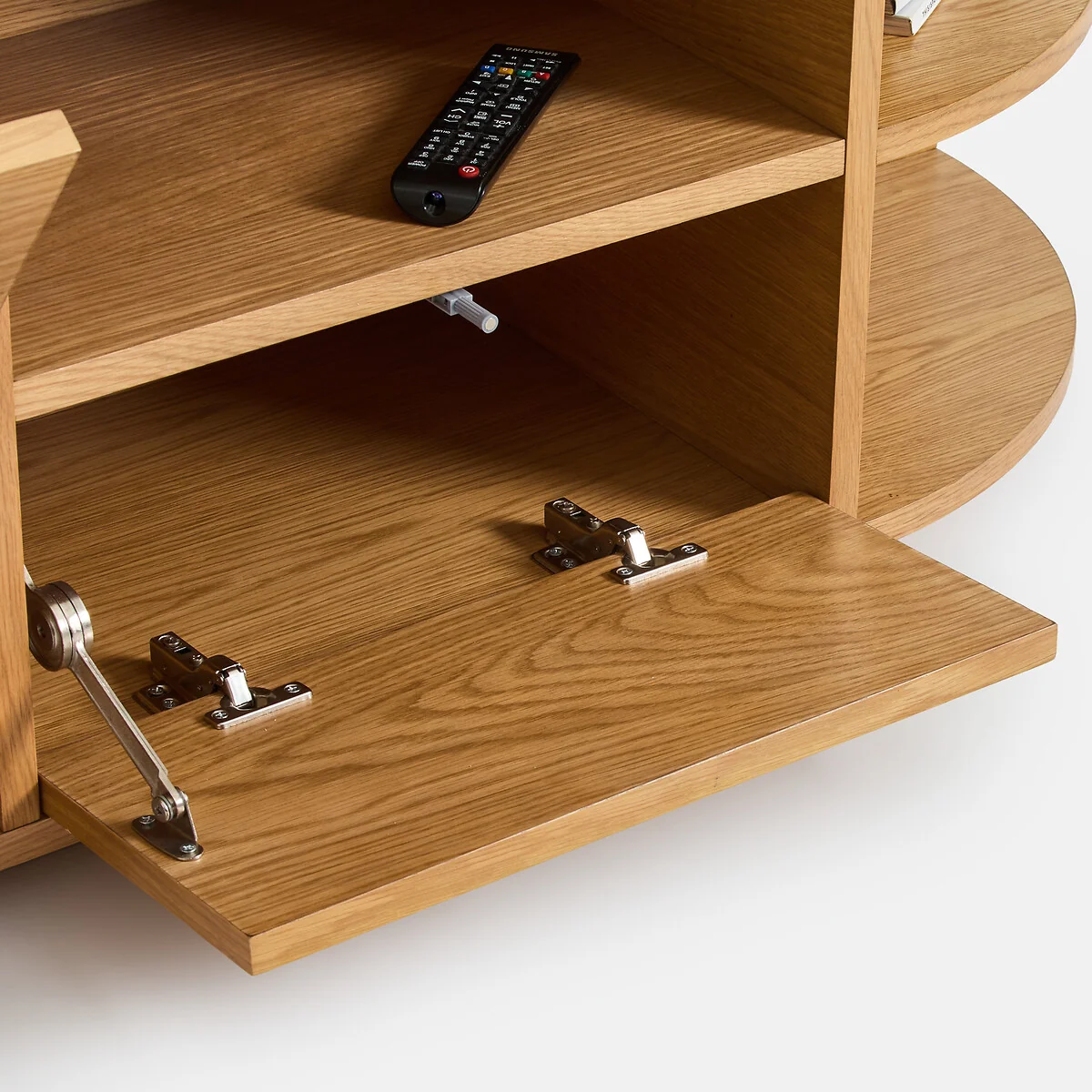 Maddy Oak Veneer Hanging TV Stand with 2 Doors and 6 Compartments, W160cm – image 6