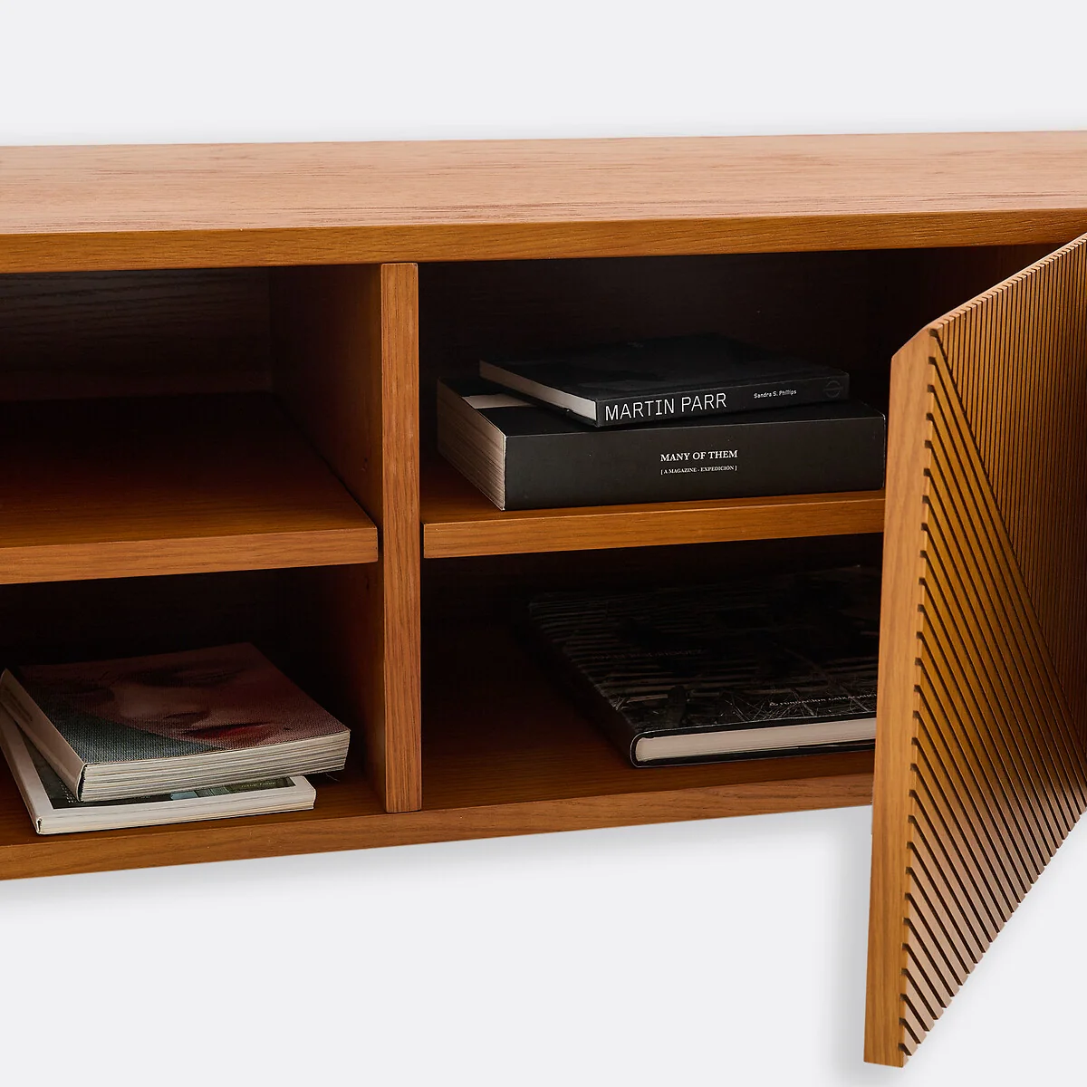 Lodge Oak Veneer Vintage Wall-Hung TV Stand – image 7