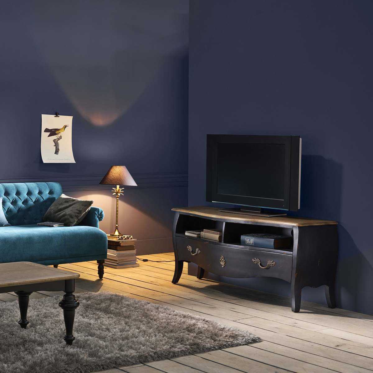 LIPSTICK TV Unit – image 7