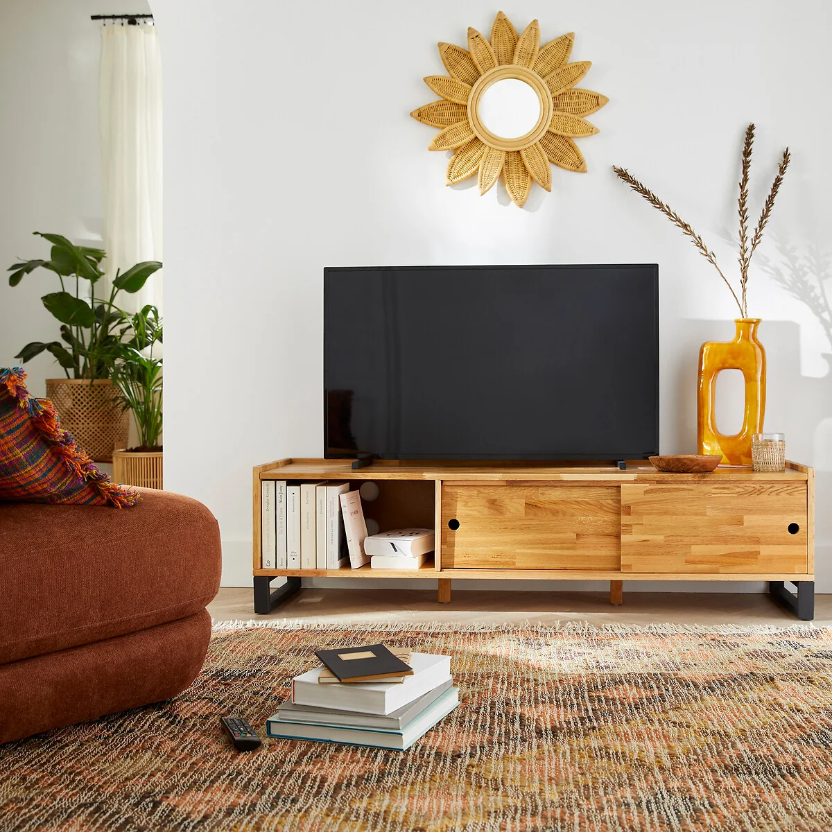 Hiba TV Bench in Solid Oak, Oak Veneer and Steel – image 2