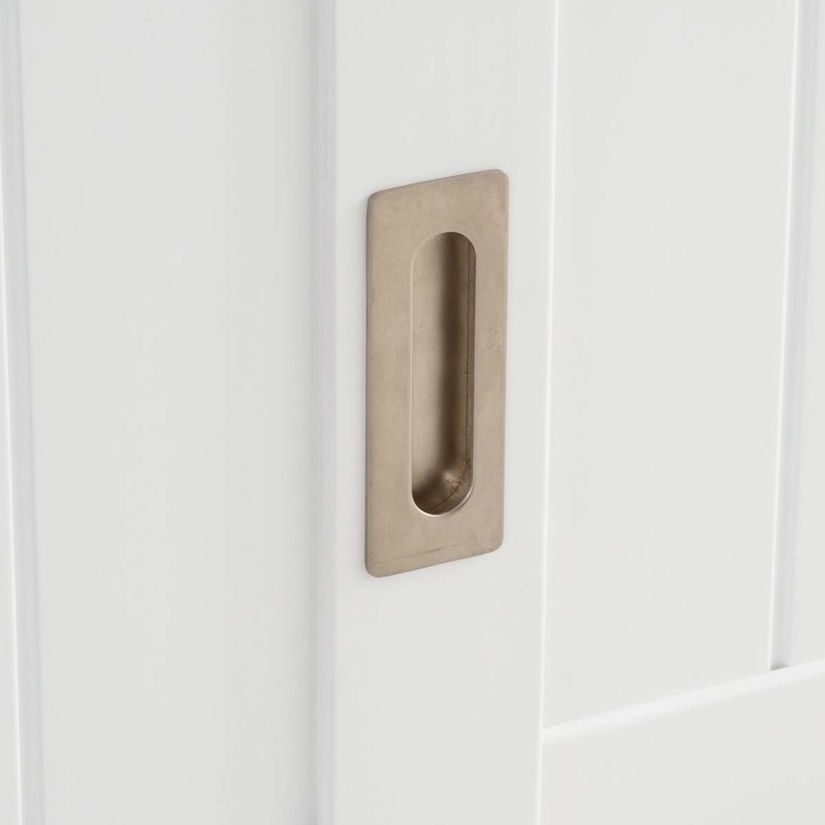 Inqaluit Solid Pine 3-Door TV Unit – image 4