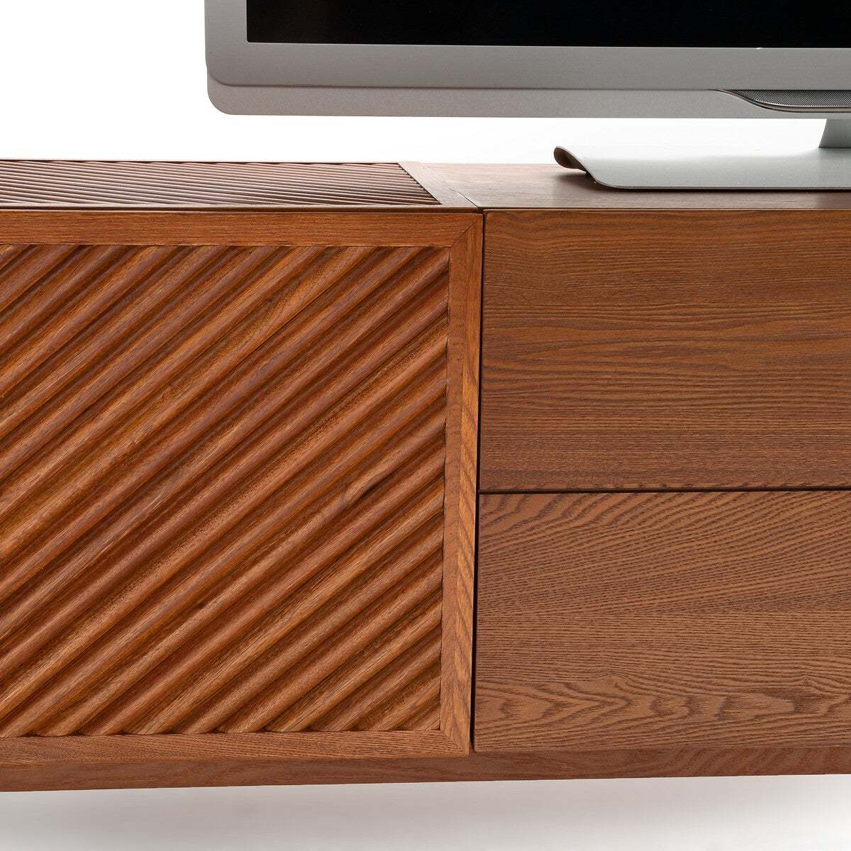 Medina 140cm Stained Ash TV Unit – image 4