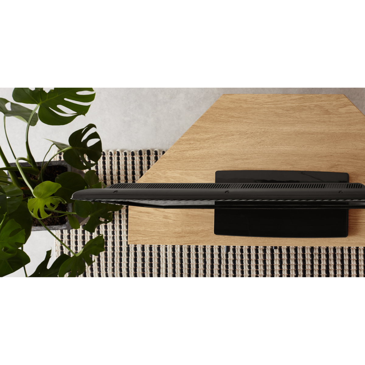 Campton Corner TV Stand, Oak – image 7