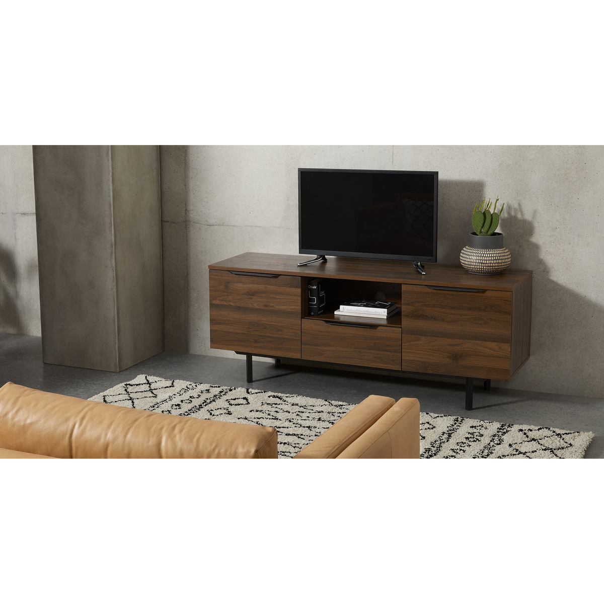 Damien Wide TV stand, Walnut & Black – image 3