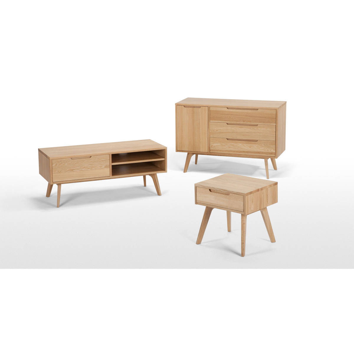 Jenson TV Stand, Solid Oak – image 6