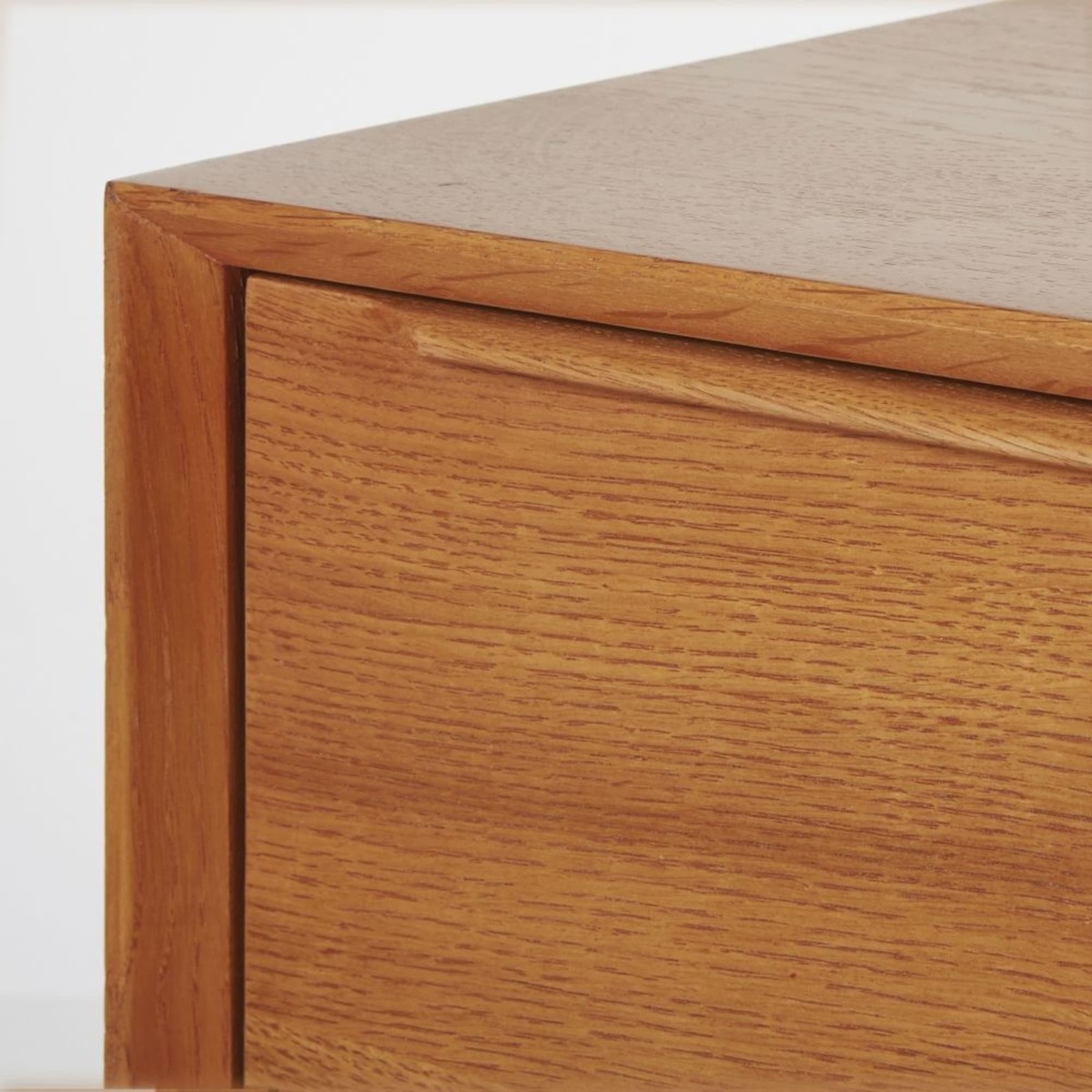 1-Door Vintage TV Unit in Solid Oak Portobello – image 5