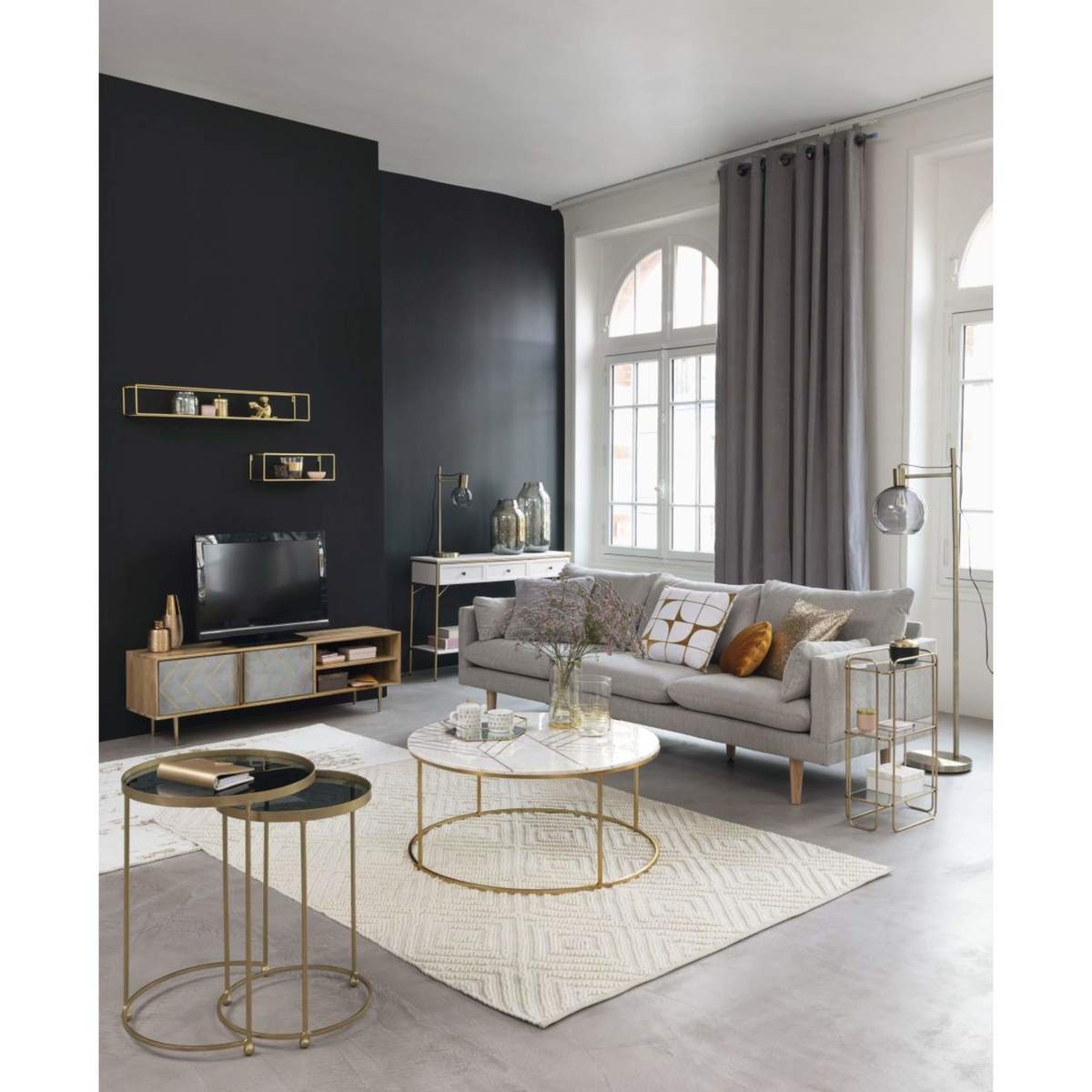 Solid Mango Wood 2-Door TV Cabinet Carlotta – image 7