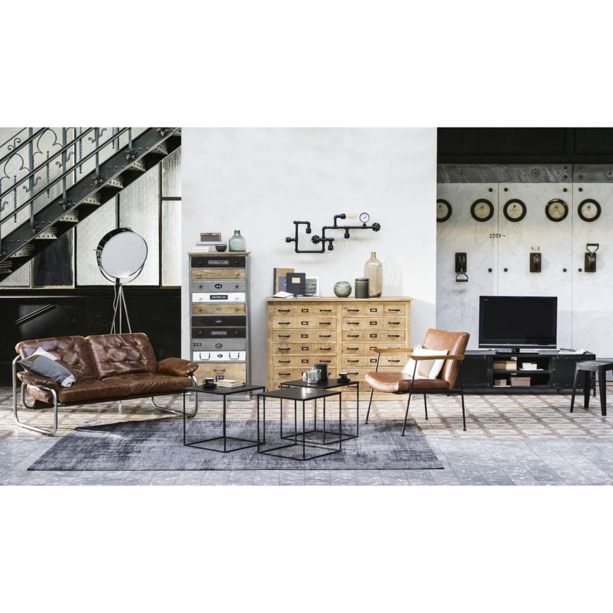 Metal industrial TV unit, black Edison – image 7