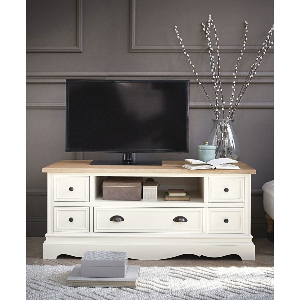 TV Unit in Cream Léontine – image 3