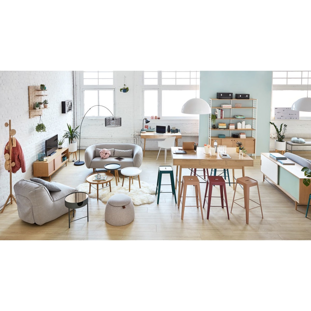 Pink-Beige 2-Door TV Unit Workshop – image 9