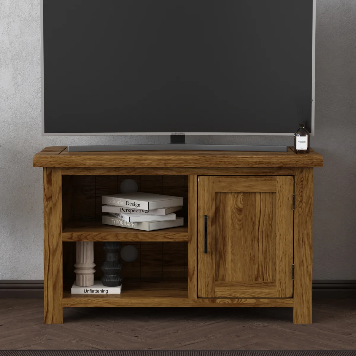 Harrogate Rustic Solid Oak Small TV Cabinet – image 2