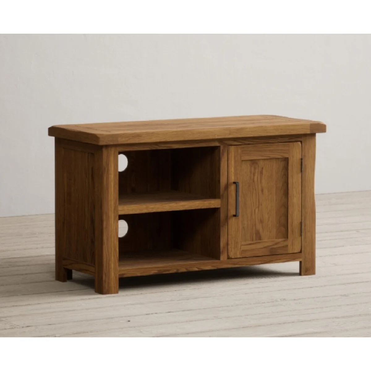 Harrogate Rustic Solid Oak Small TV Cabinet – image 5