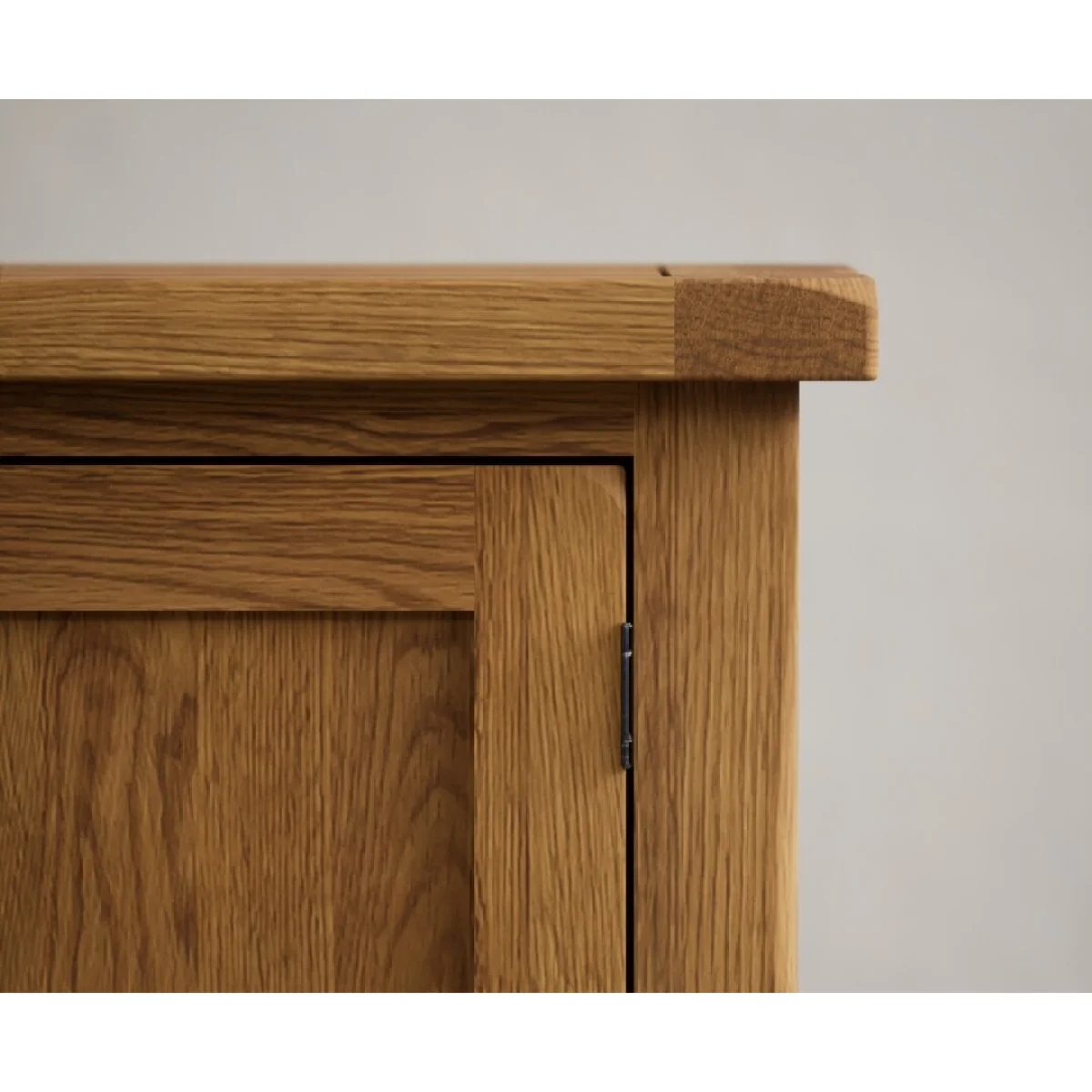 Harrogate Rustic Solid Oak Small TV Cabinet – image 6