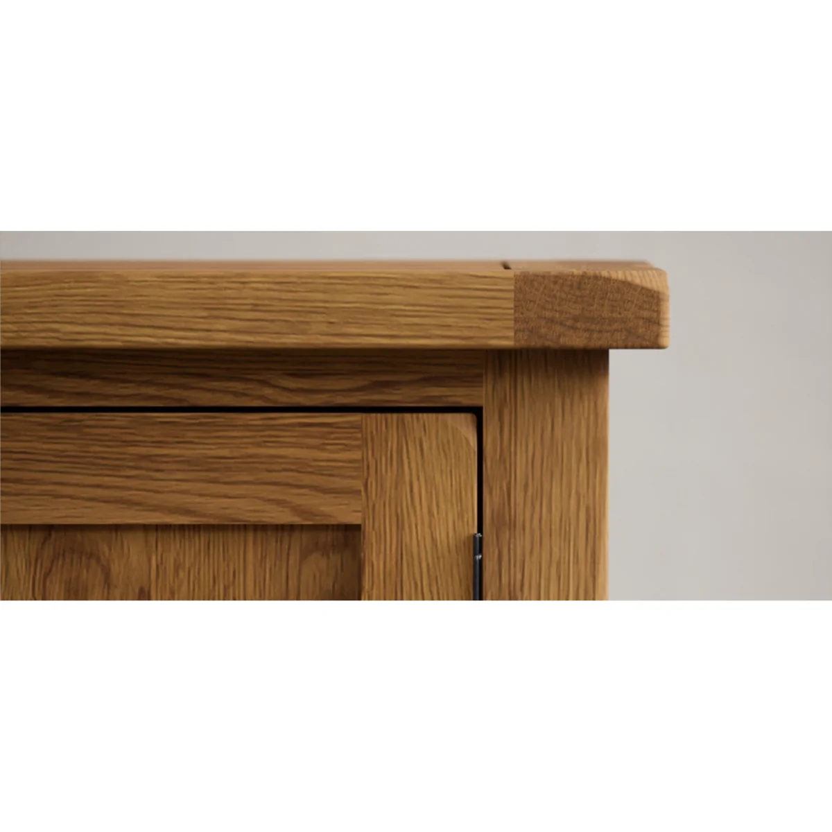 Harrogate Rustic Solid Oak Small TV Cabinet – image 9