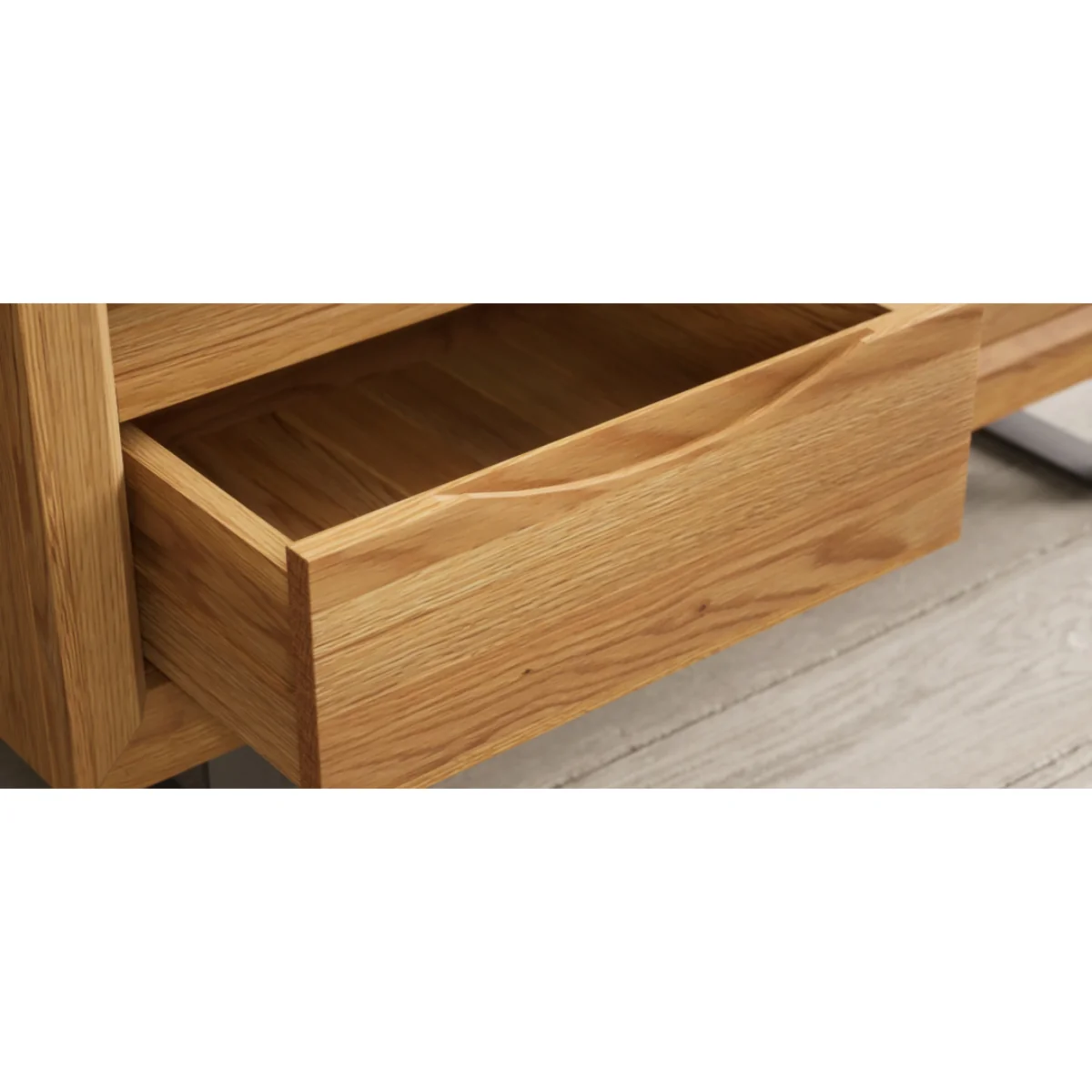 Parker Solid Oak Small TV Cabinet – image 10