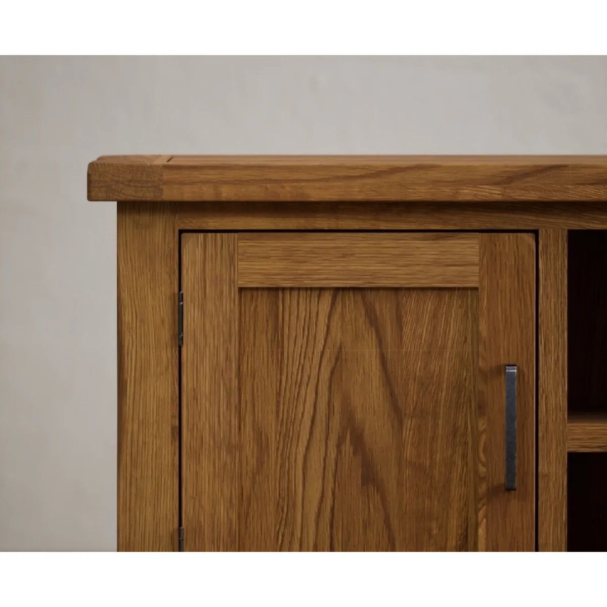 Harrogate Rustic Solid Oak Widescreen TV Cabinet – image 6