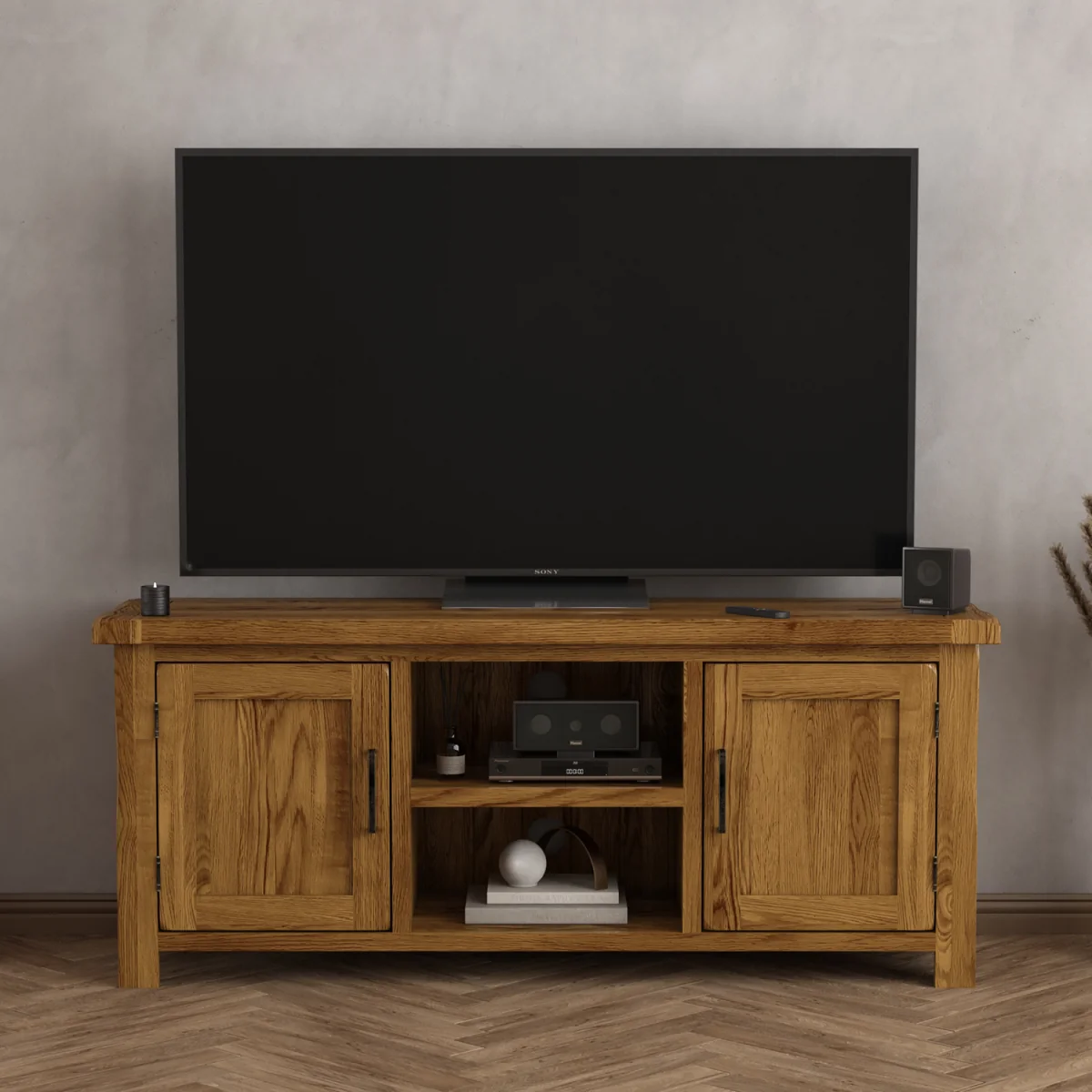 Harrogate Rustic Solid Oak Widescreen TV Cabinet – image 1