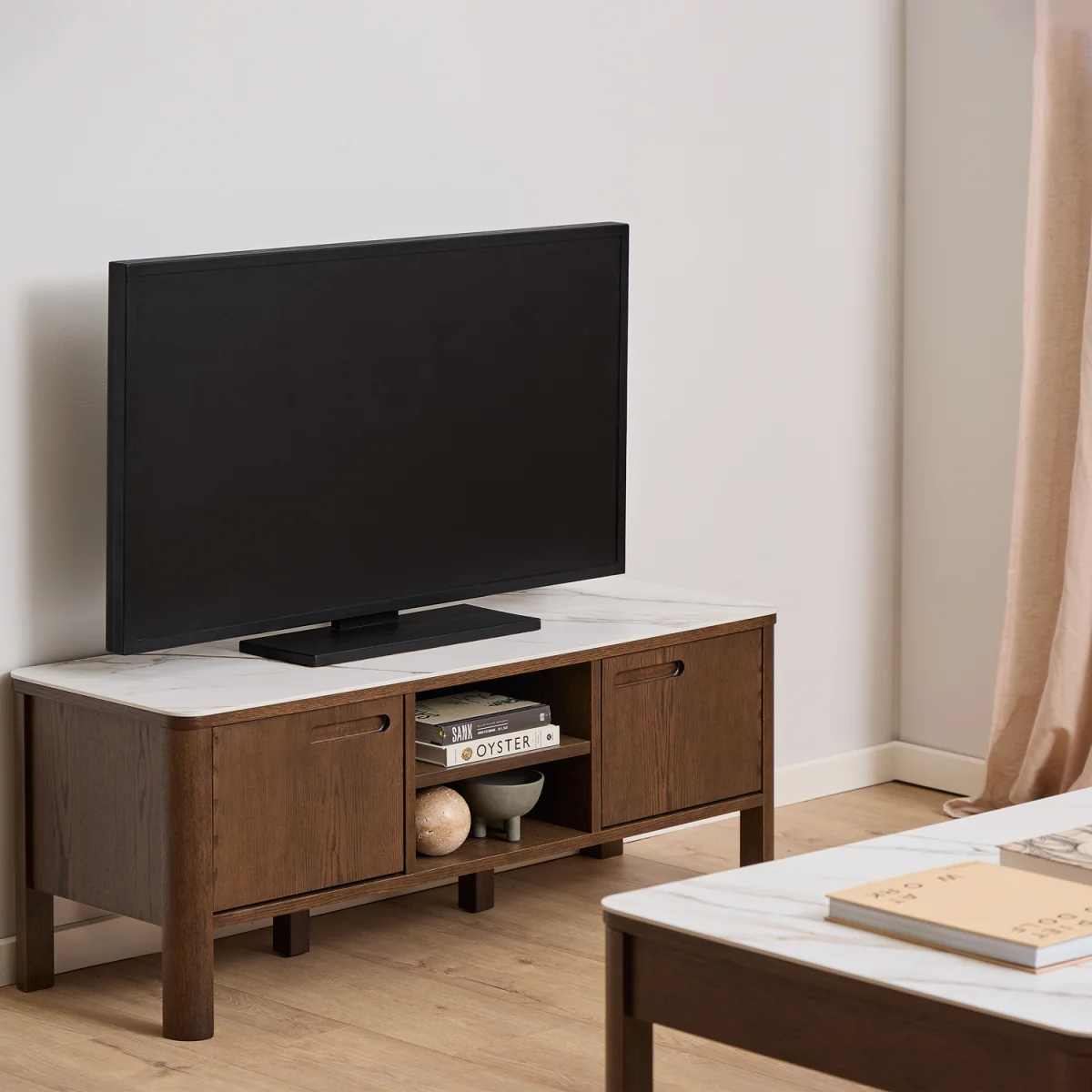 Southampton TV Unit 2 Doors 1 Shelf in Ceramic Cream - Cream Ceramic – image 7