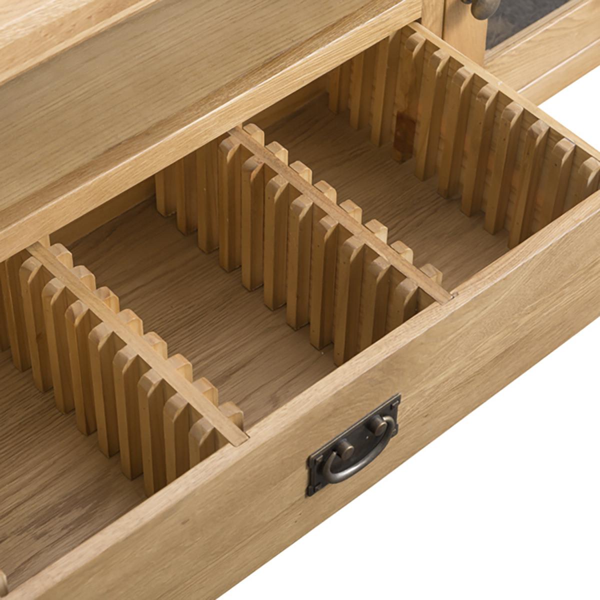 Bisbrooke Country Large TV Unit - Medium Oak – image 6