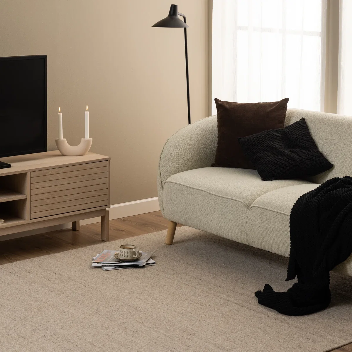 Linley 2 Door TV Unit in White Oak - White Oak – image 5