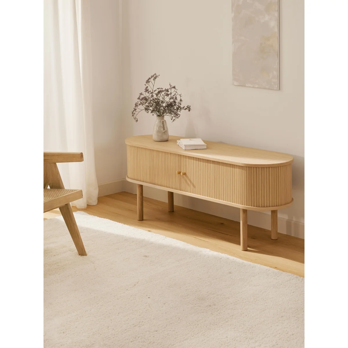 Lowboard Calary with Fluted Front – image 8
