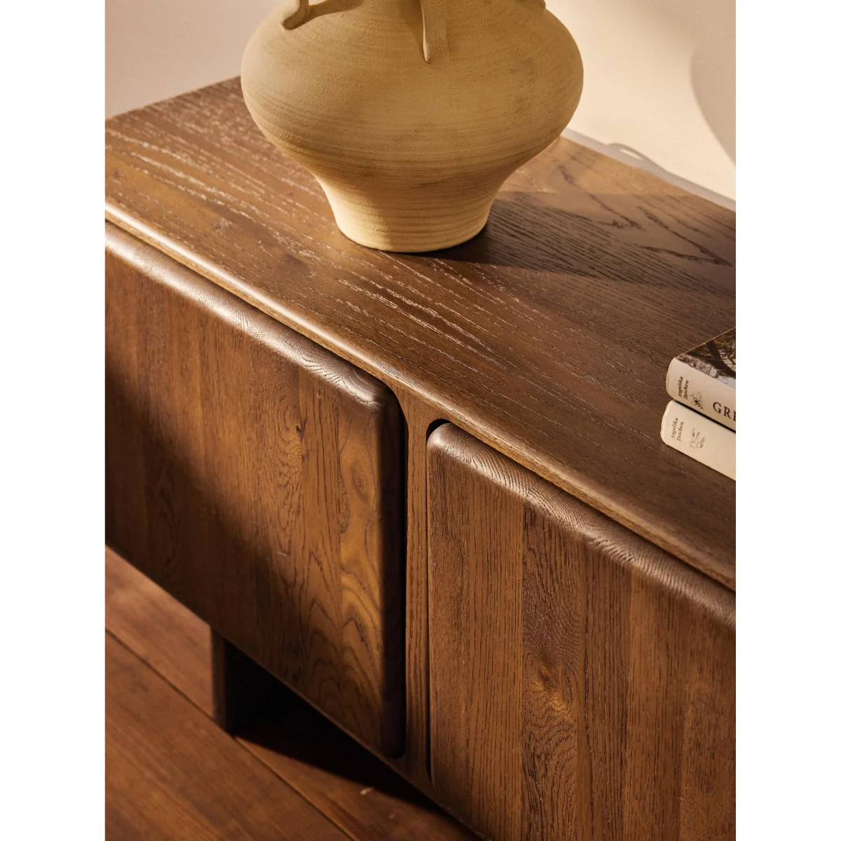 Oak Wood TV Lowboard Chandler – image 10