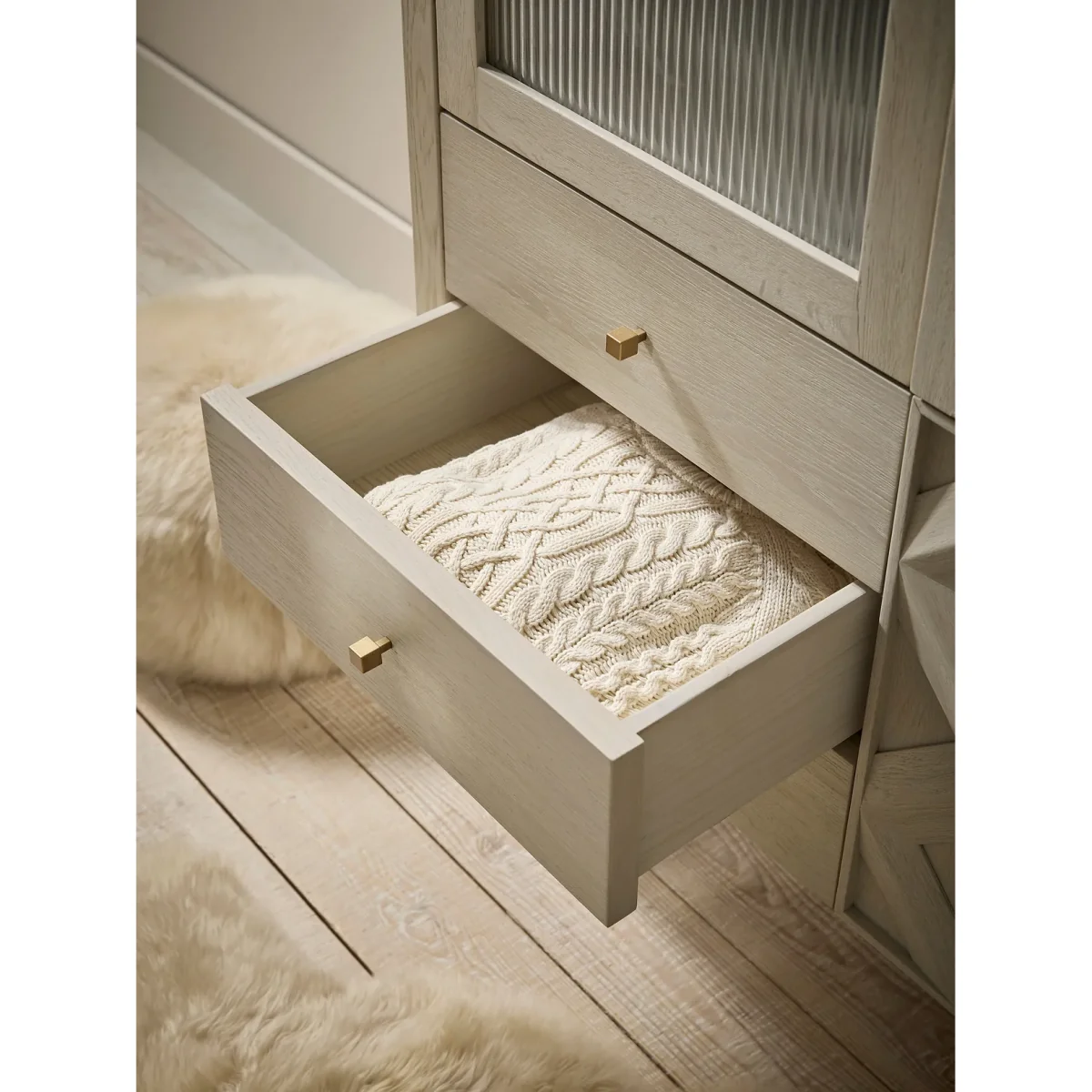 Oak Diamond Storage Wardrobe – image 5