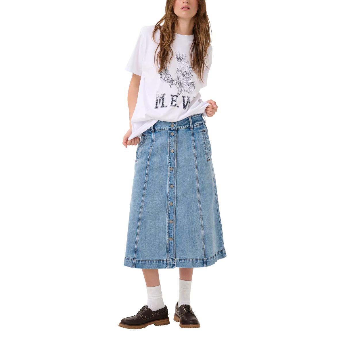 MY ESSENTIAL WARDROBE Dango Button Front Denim Skirt, Light Blue Retro Wash – image 3