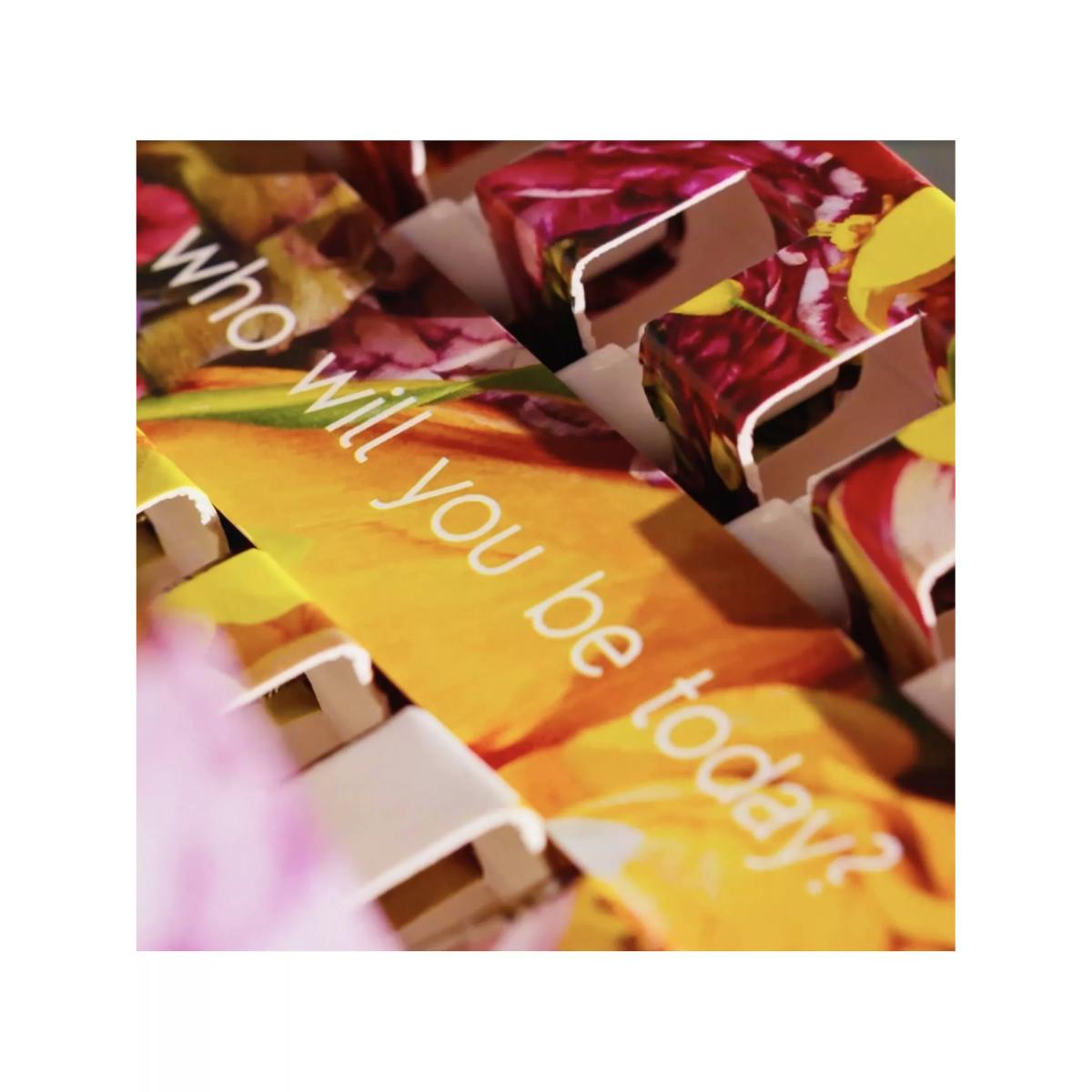 Floral Street Fragrance Discovery Wardrobe, 12 x 2ml – image 6