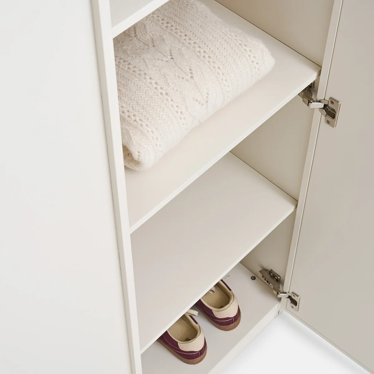 Parro 3-Door Wardrobe, 1 Door with Mirror, Hanging Rail and Shelves – image 4