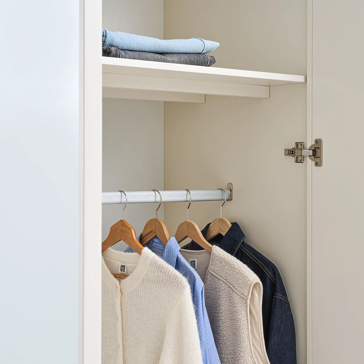 Parro 3-Door Wardrobe, 1 Door with Mirror, Hanging Rail and Shelves – image 5