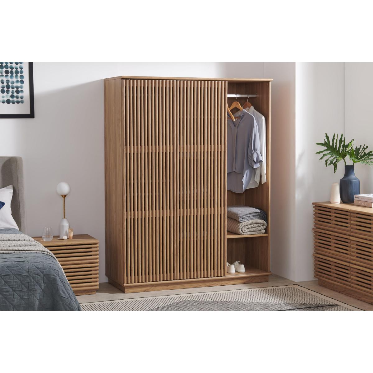 Tulma Triple Sliding Door Wardrobe, Oak Effect – image 5