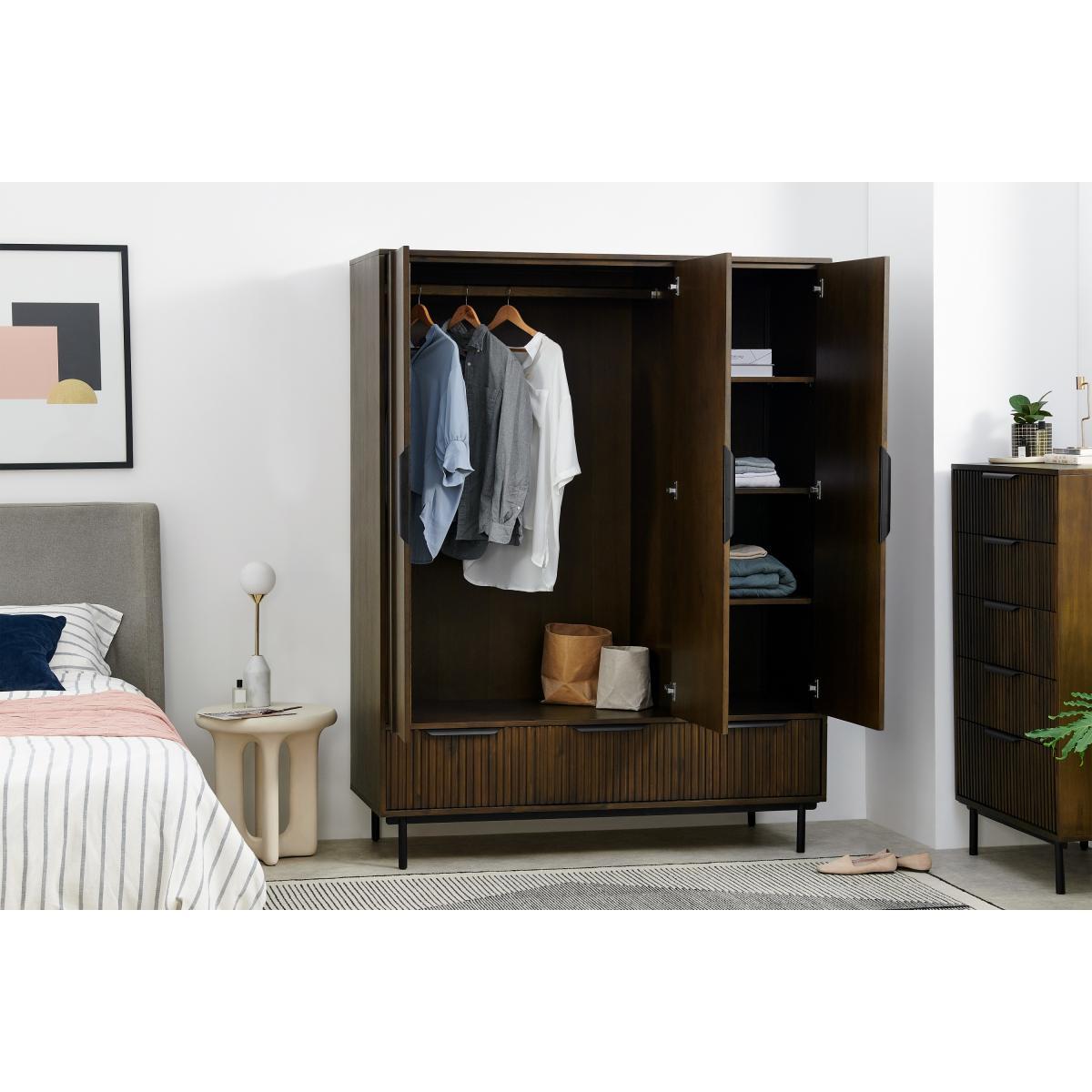 Anwick Triple Wardrobe, Dark Stain Acacia & Black – image 4