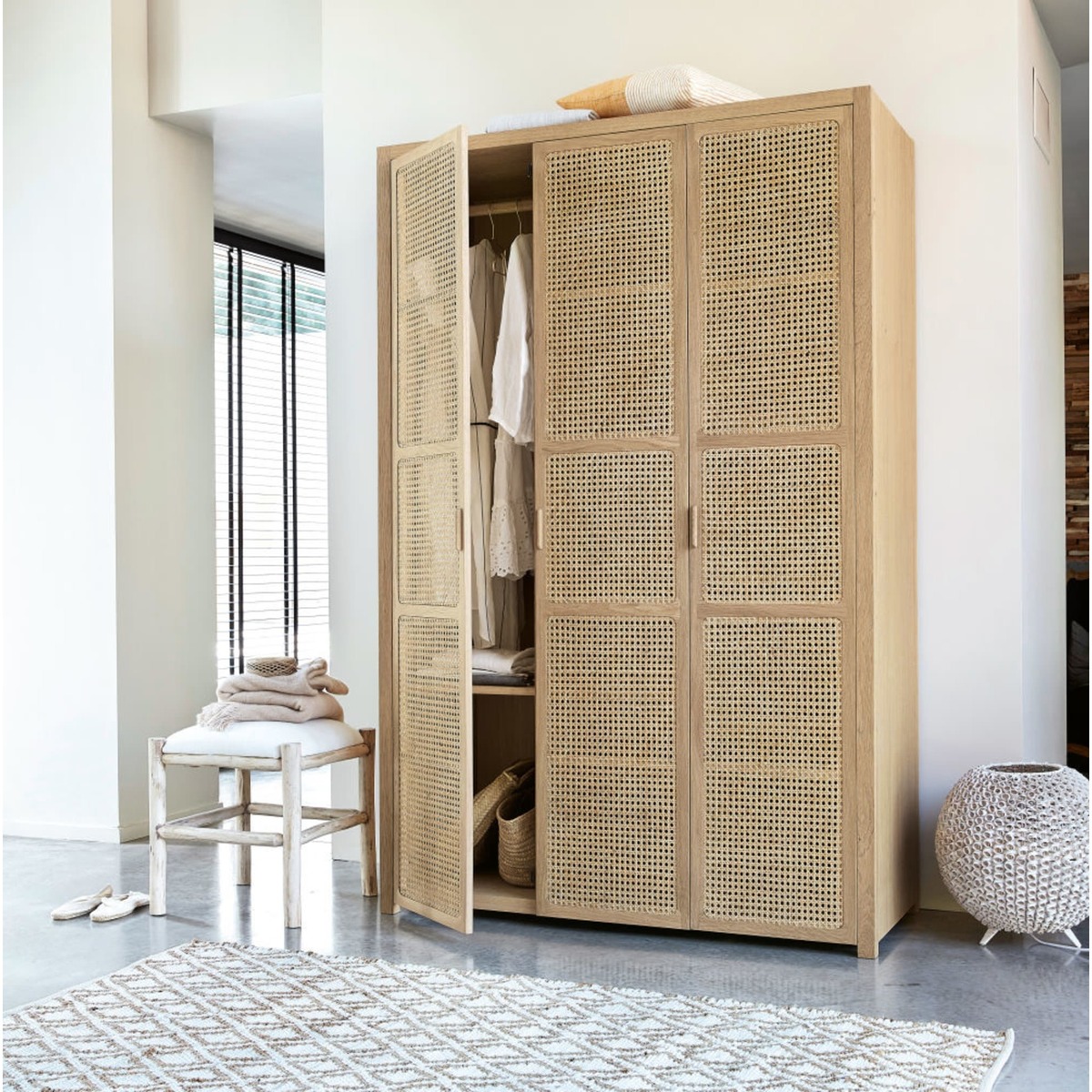 3-Door Wardrobe with Rattan Canopy – image 3