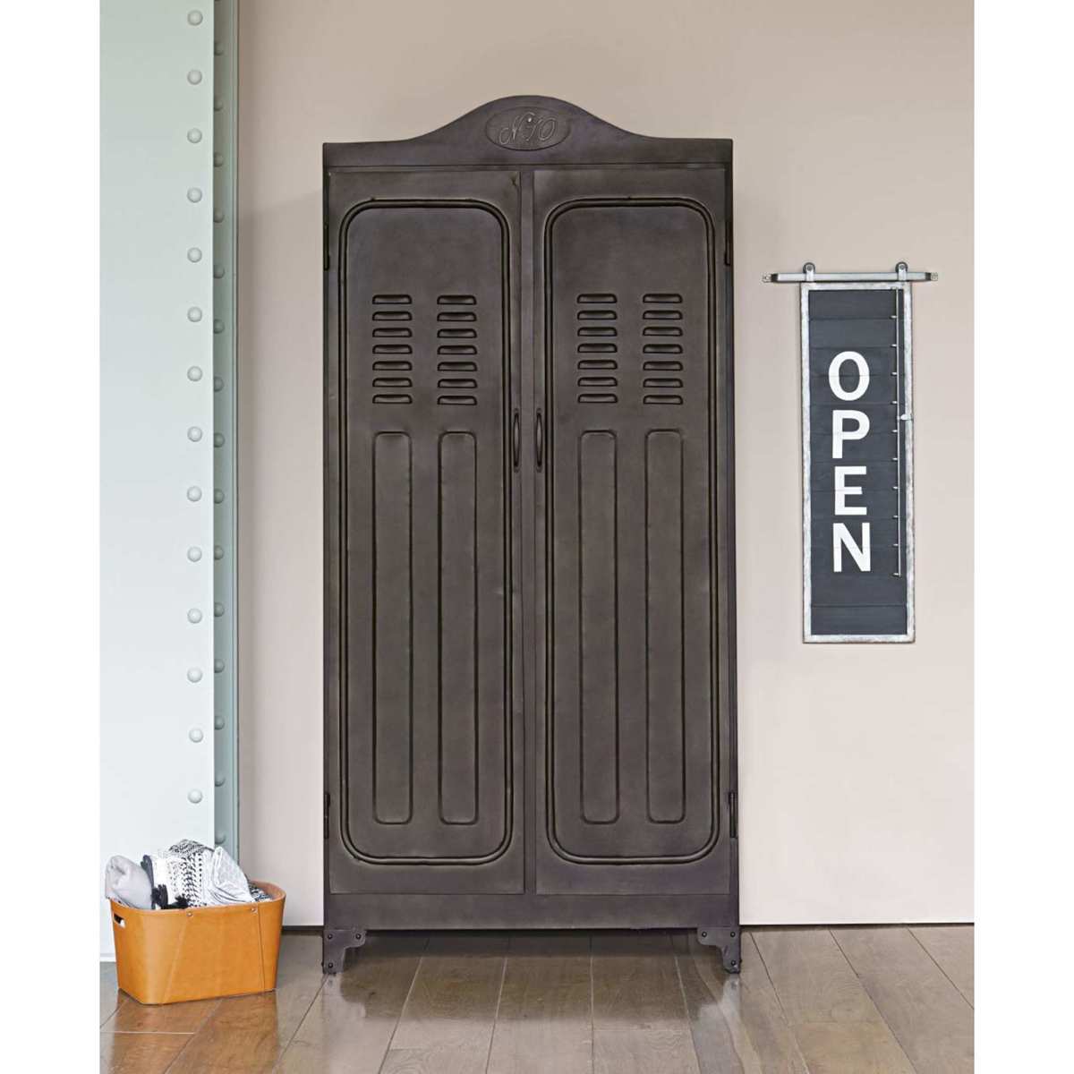 2-door grey metal wardrobe Theodore – image 2