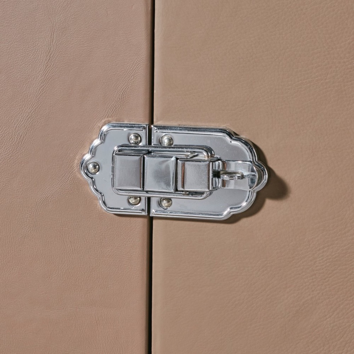 Taupe Leather 8-Drawer Wardrobe Magellan – image 6