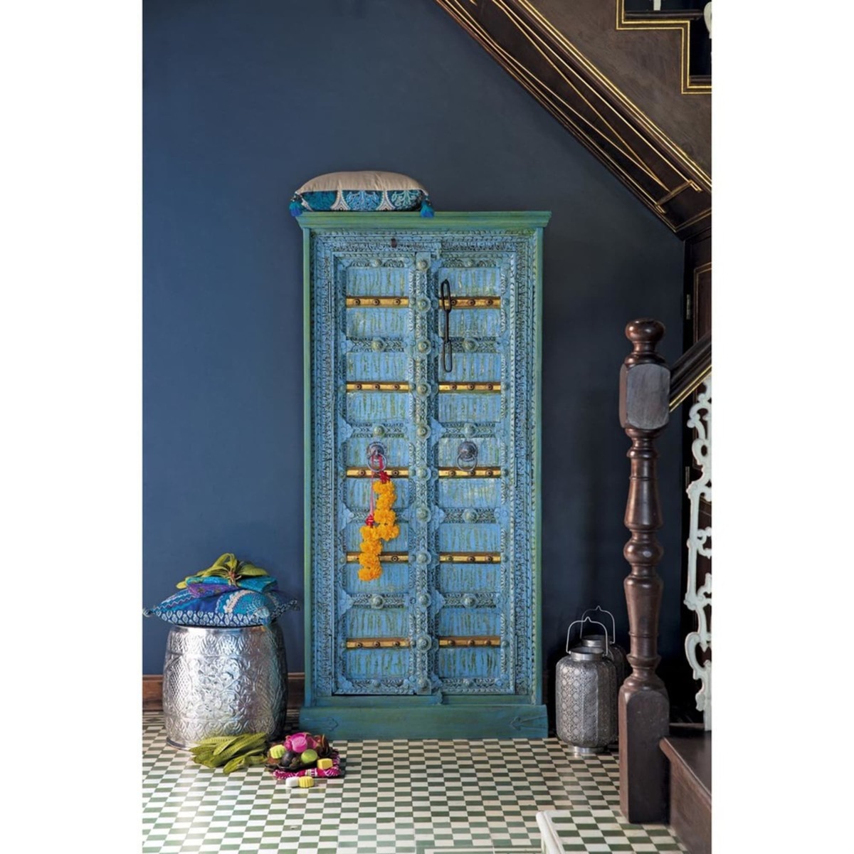Solid mango wood Indian wardrobe in blue with distressed finish W 90cm Madras – image 6