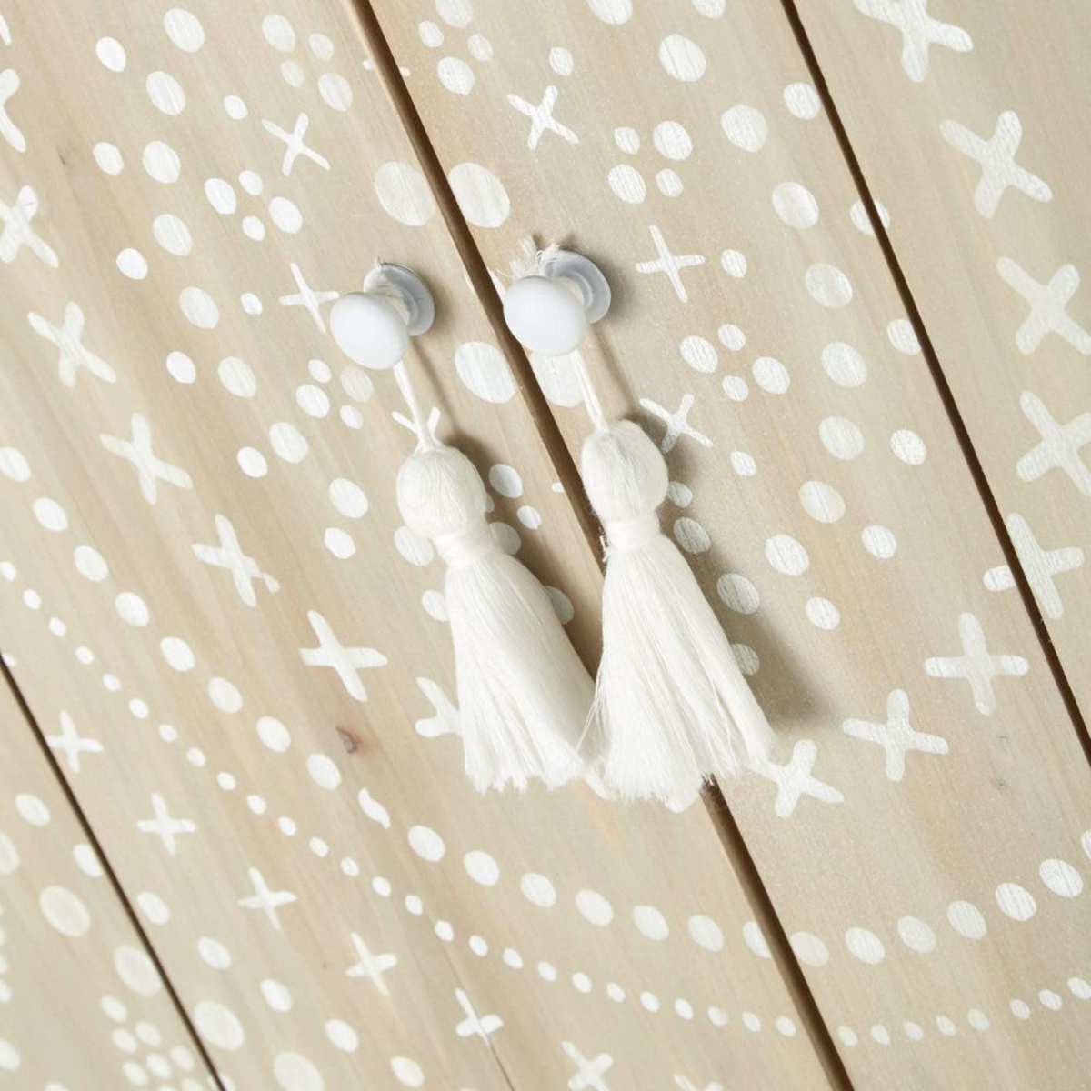 White Metal and Fir 2-Door Wardrobe with Print Latika – image 4