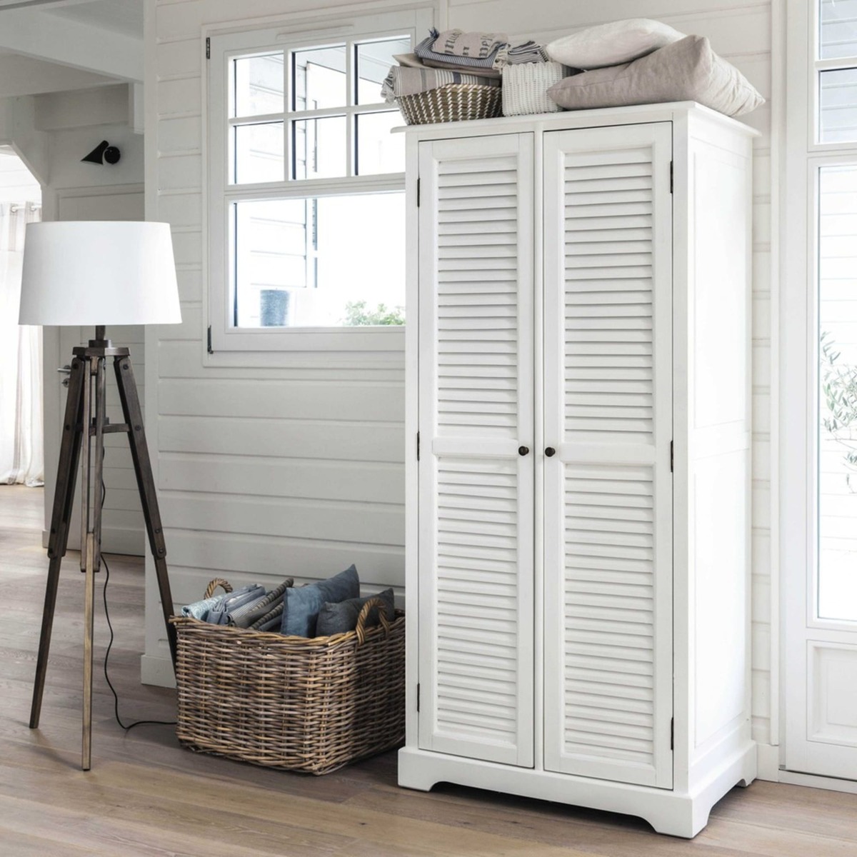 White 2-Door Wardrobe Barbade – image 7