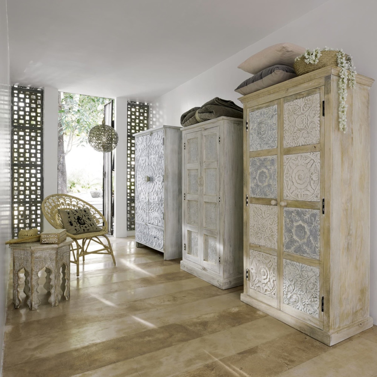 Solid mango wood wardrobe in white and silver W 100cm Annapurna – image 5