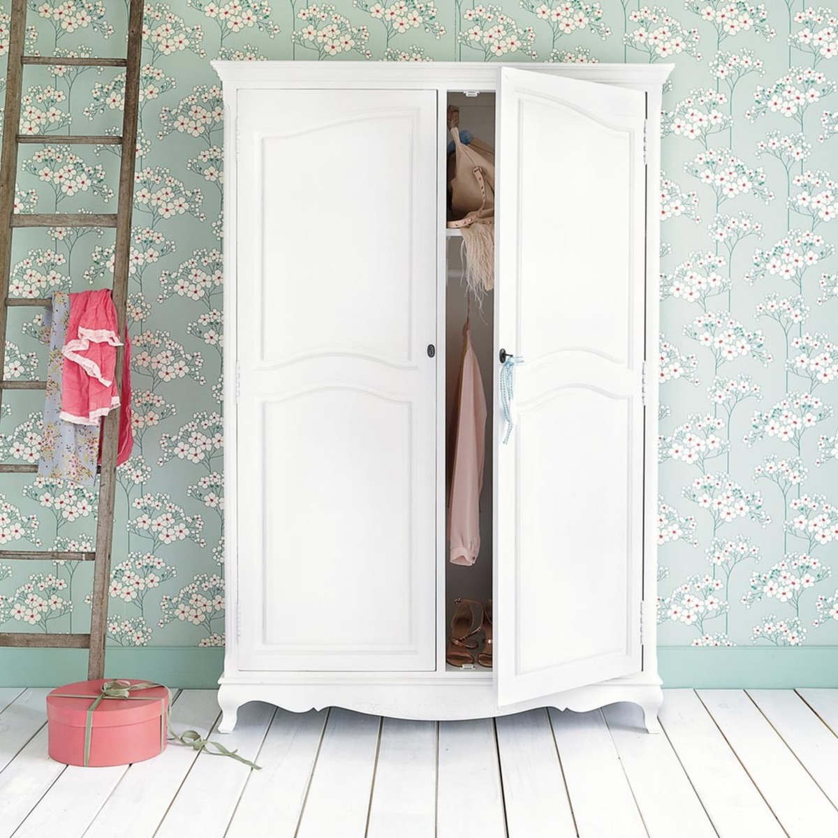 White Paulownia Wardrobe Joséphine – image 5