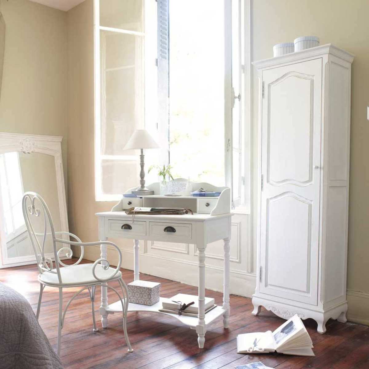 Paulownia wood Bonnetiere wardrobe in white Joséphine – image 5