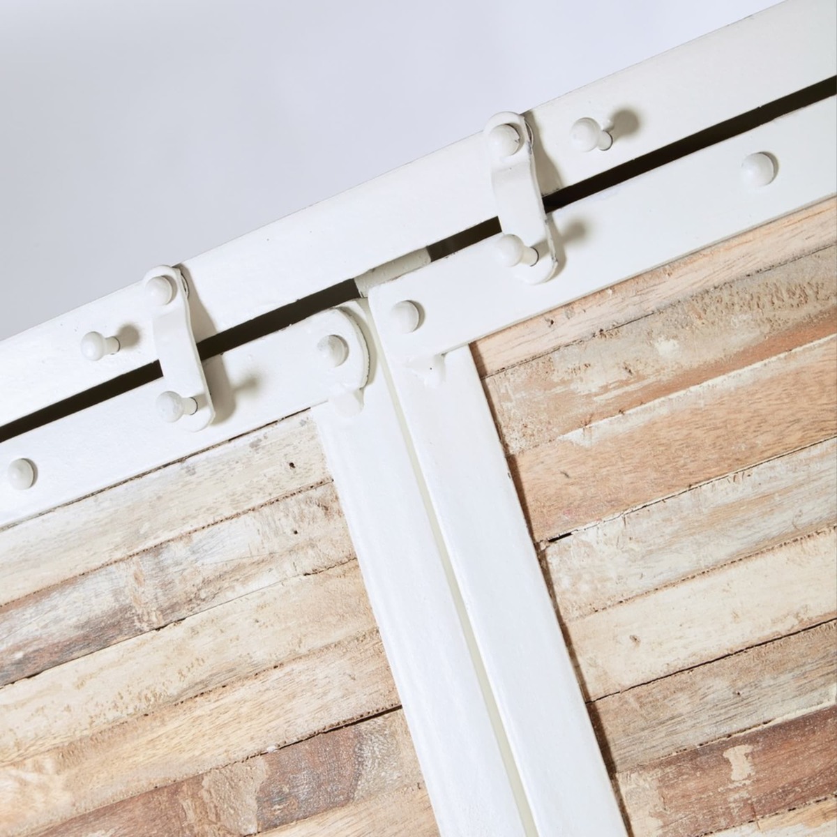 White Metal and Recycled Wood Wardrobe Mistral – image 6