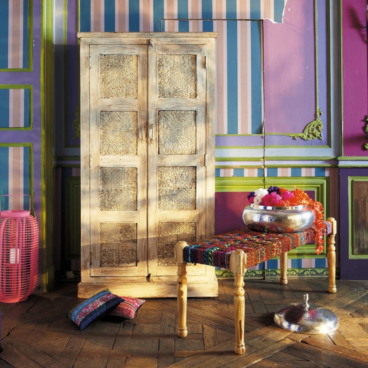 Mango wood wardrobe in white with distressed finish W 90cm Taj – image 5