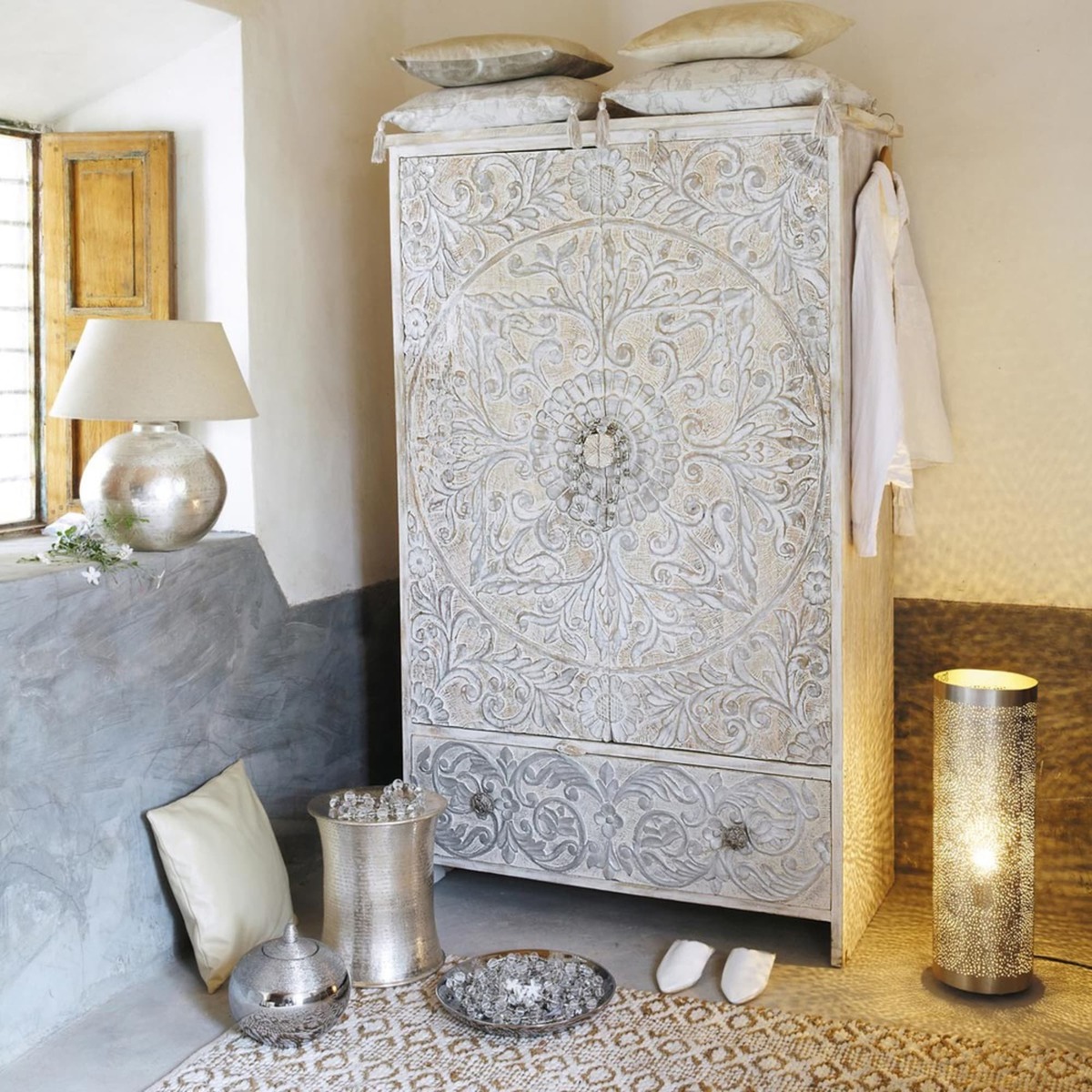 Solid mango wood wardrobe in white and silver Namaste – image 5