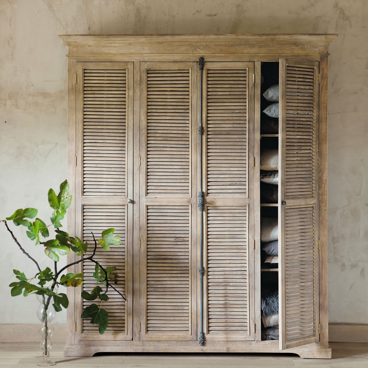 Mango and Acacia Closet Persiennes – image 3