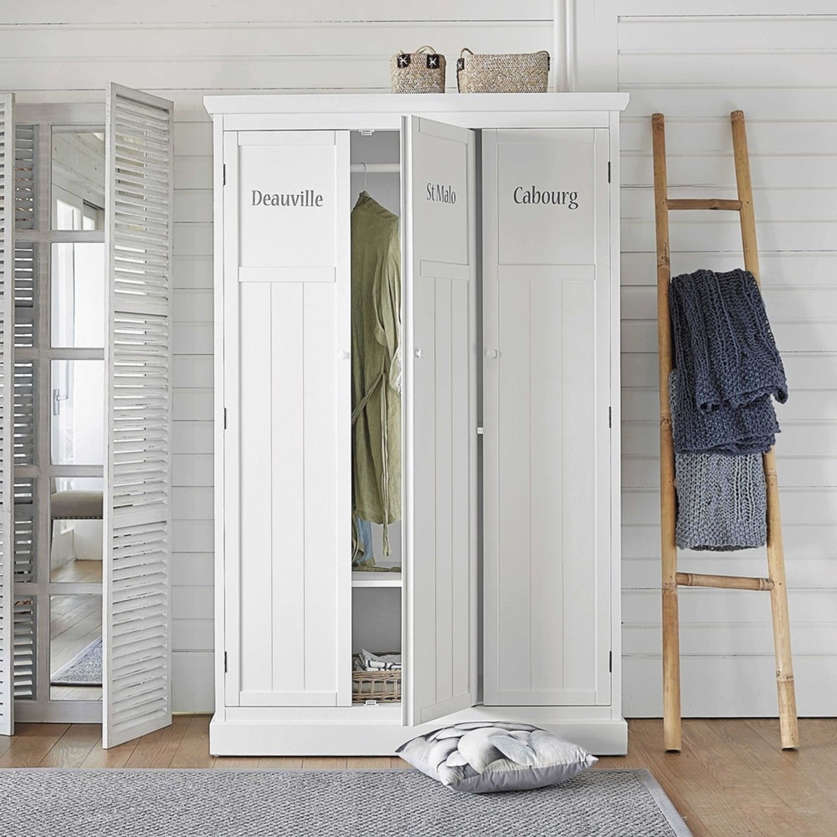 Wooden wardrobe in white W 125cm Newport – image 4
