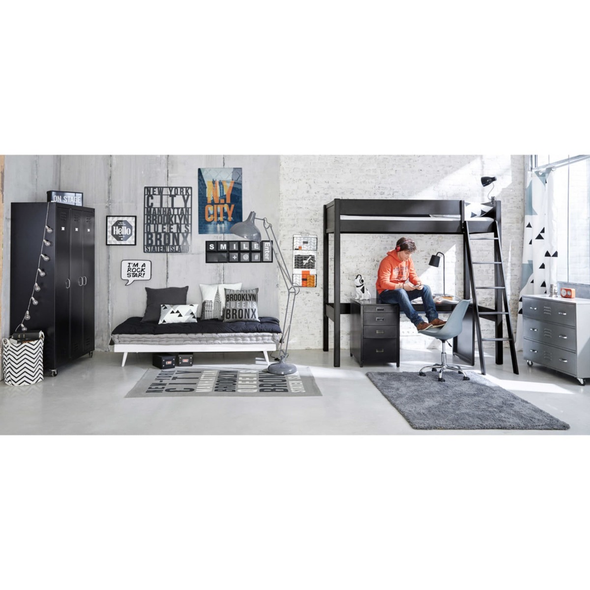 Black Metal 3-Doors Wardrobe on Wheels Loft – image 8